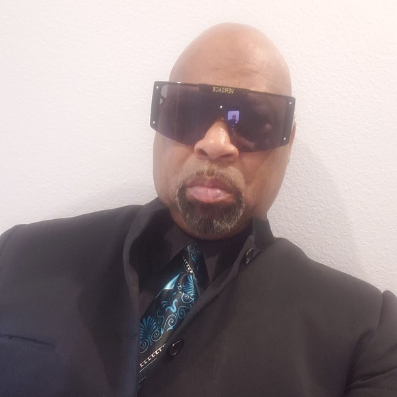 Meet your Posher, Richard - Picture 1 of 1